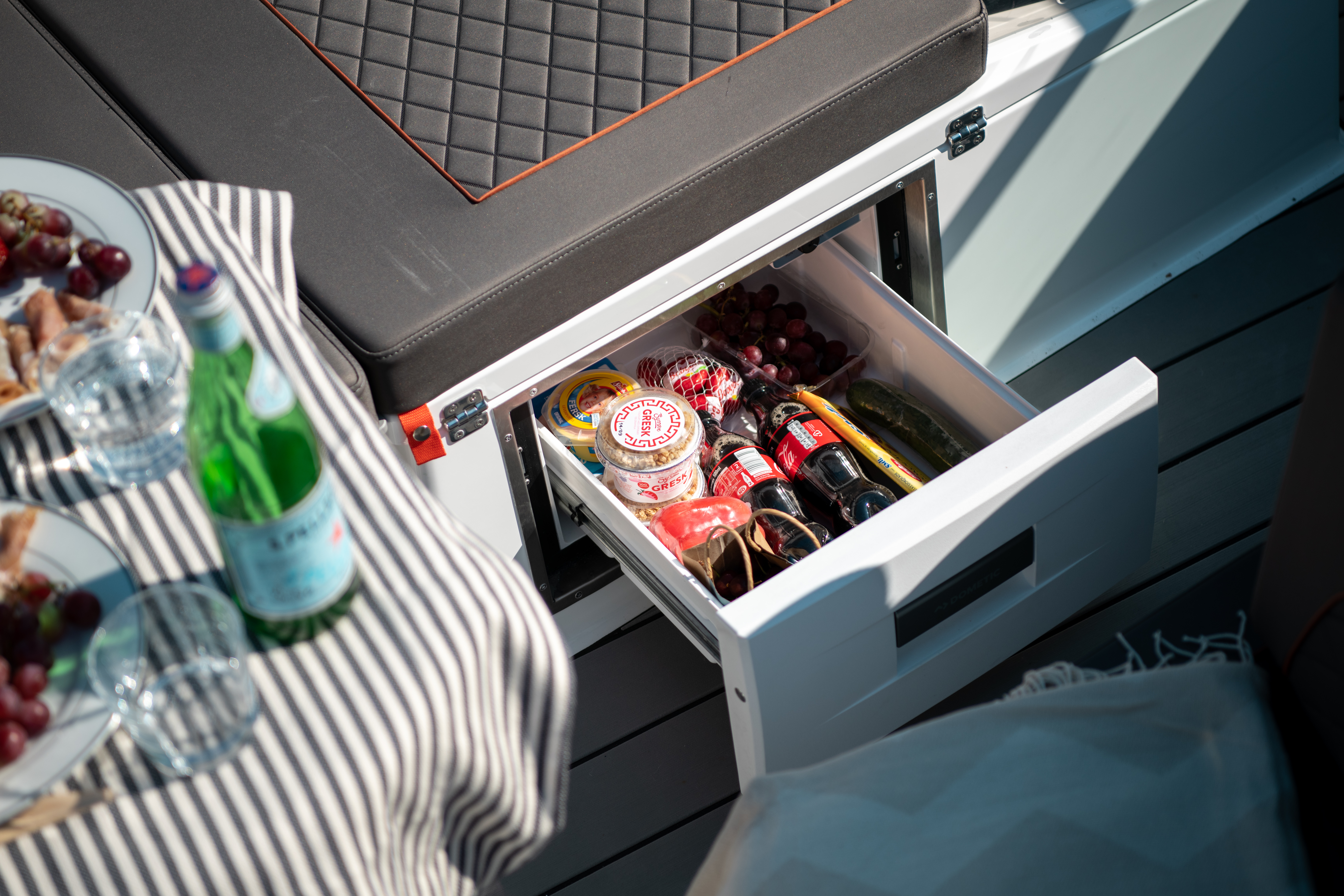 Nordkapp Avant 705 - bowrider - båt - båtutstyr - kjøleskuff