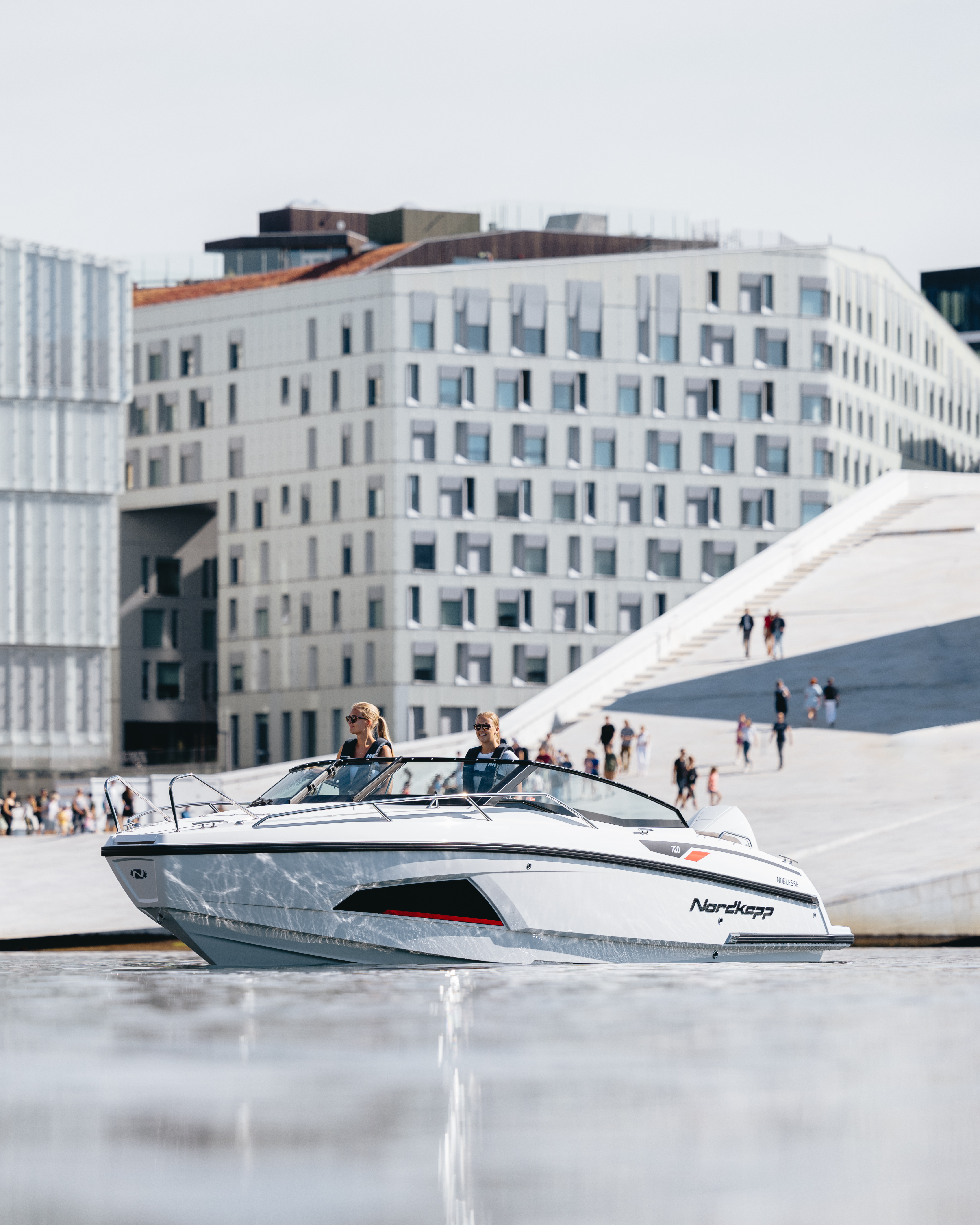 Nordkapp Noblesse 720