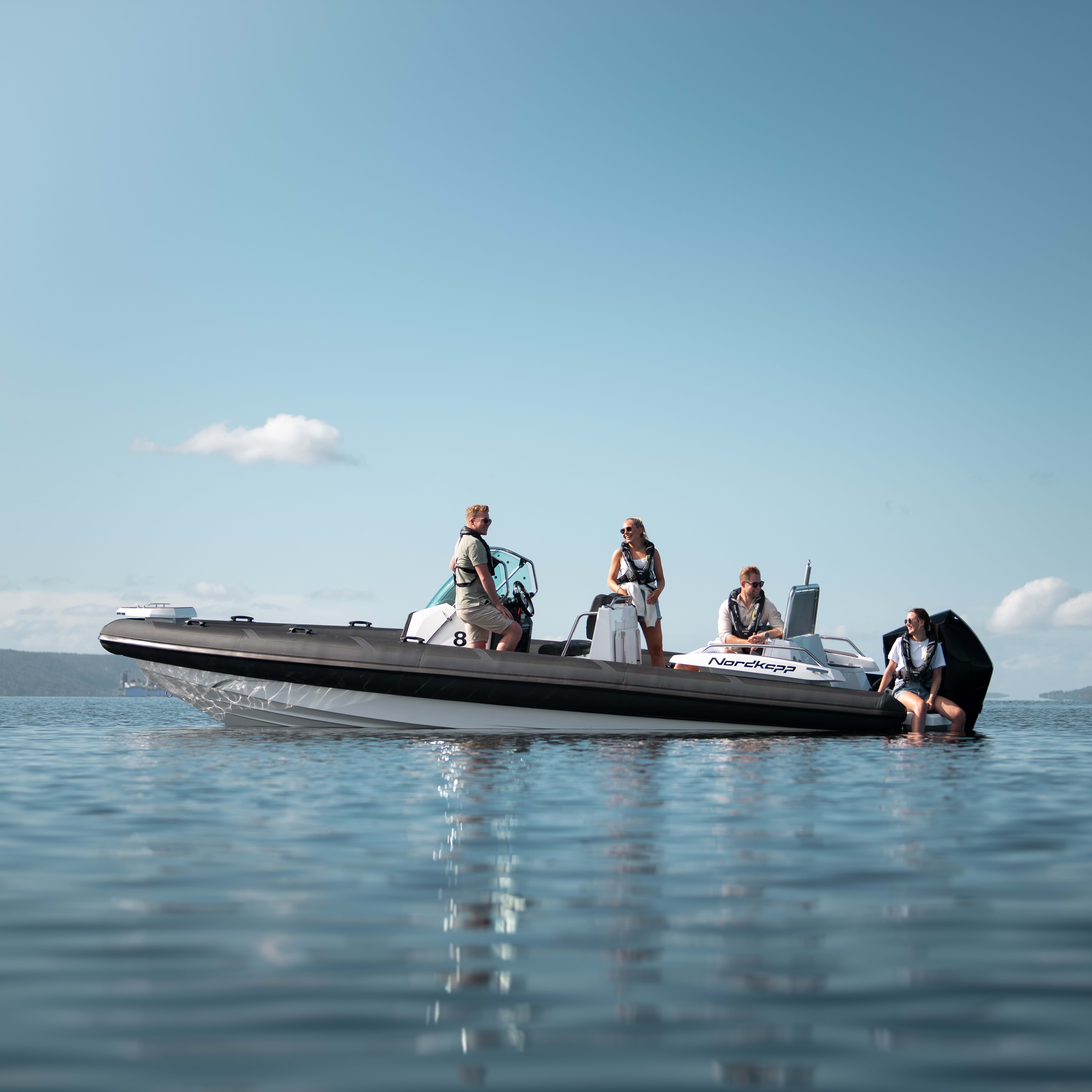 Vi Menn Båt tester Airborne 8