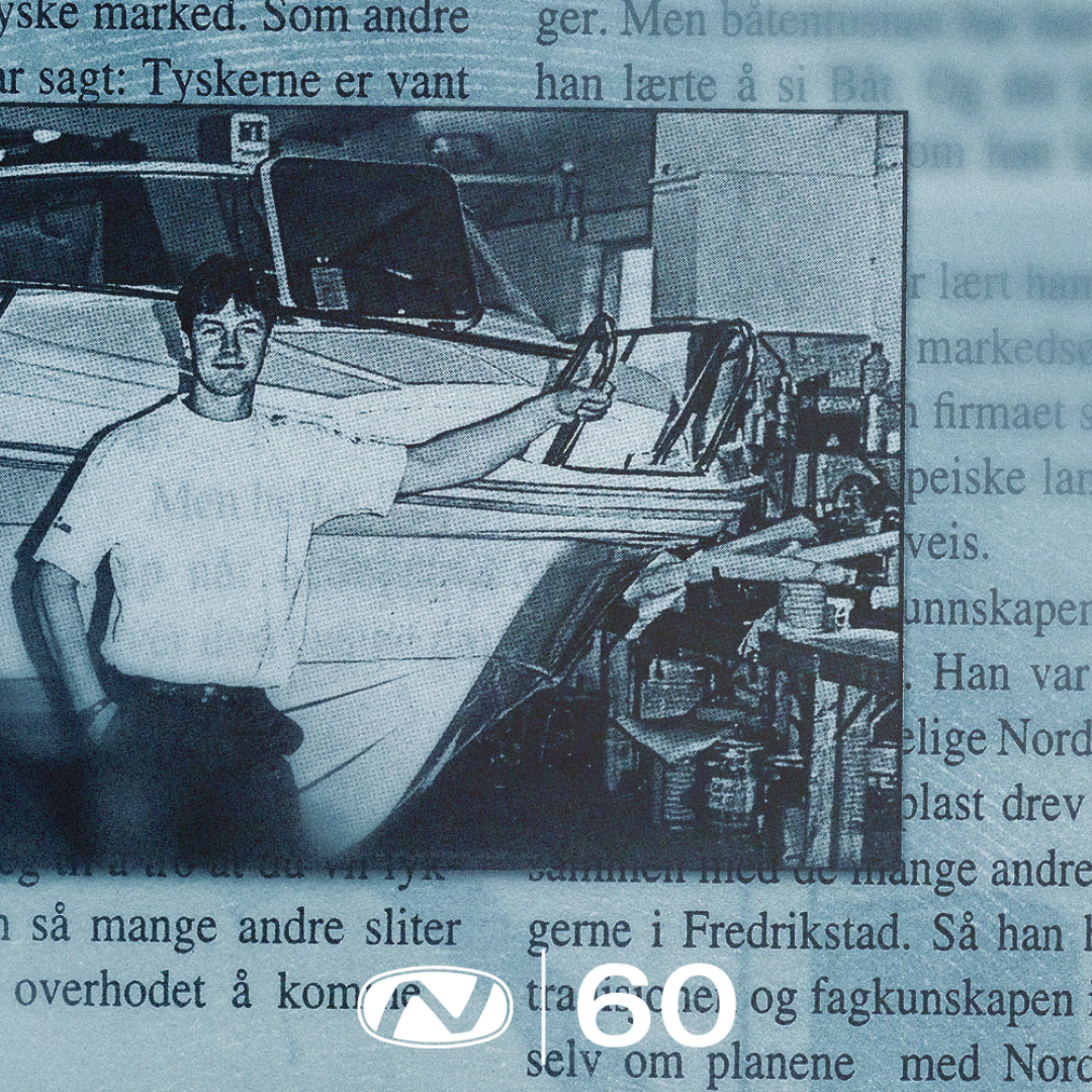 Bak de store verksteddørene